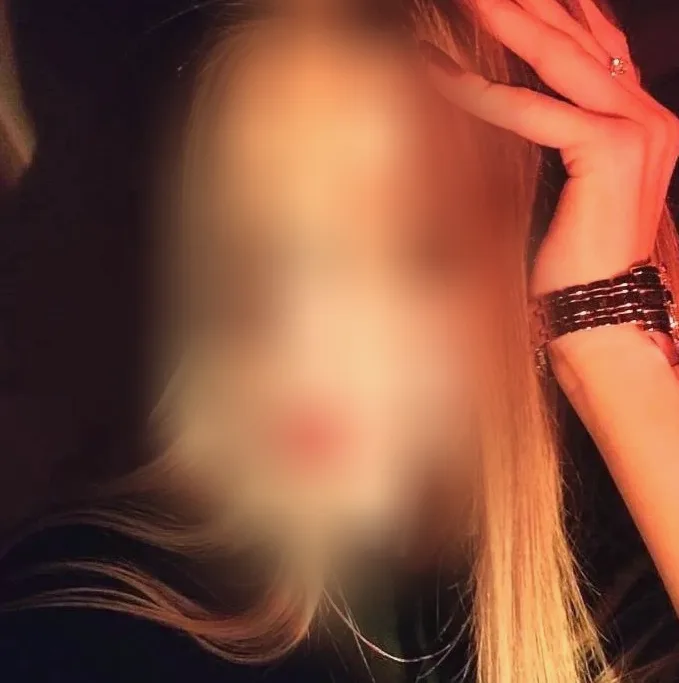 Megan, 21