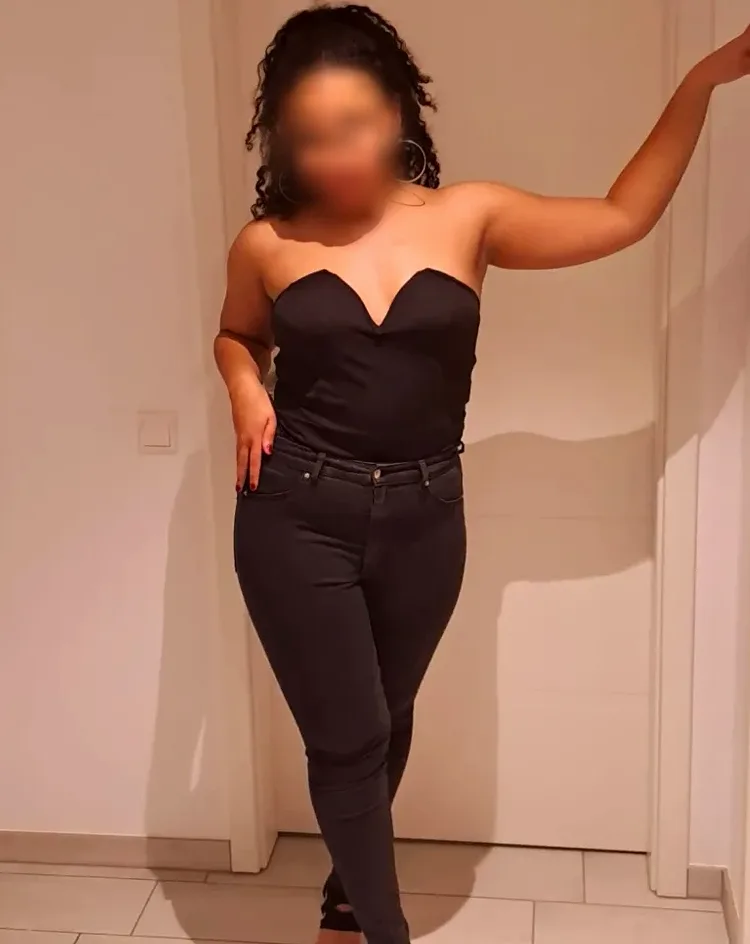 Ola, 27